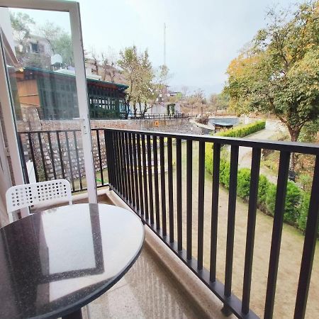 Ataraxia Crestmont Resort & Spa Dehradun Exterior foto